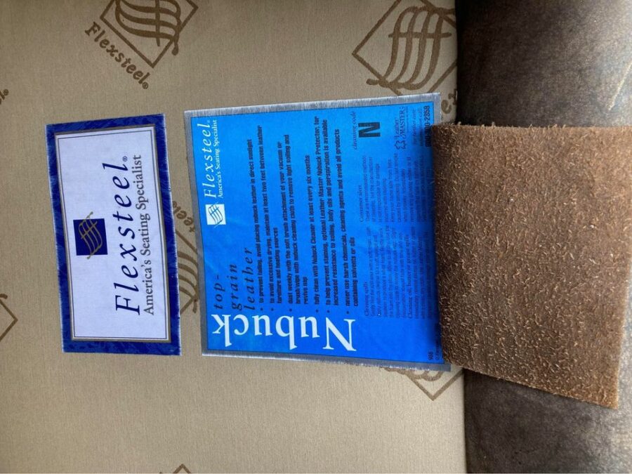 Flexsteel Top-Grain Leather Conversation Sectional Sofa label
