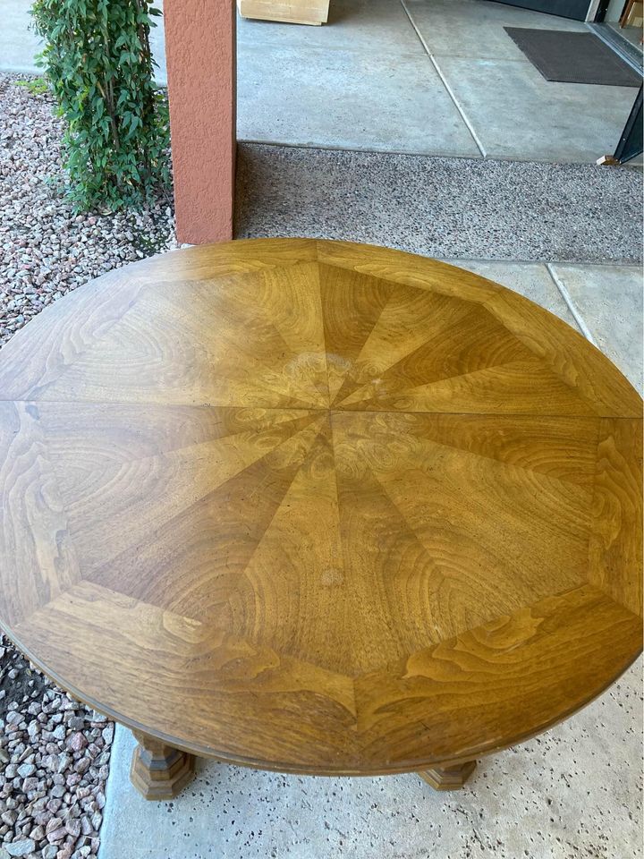 Henredon round dining table top
