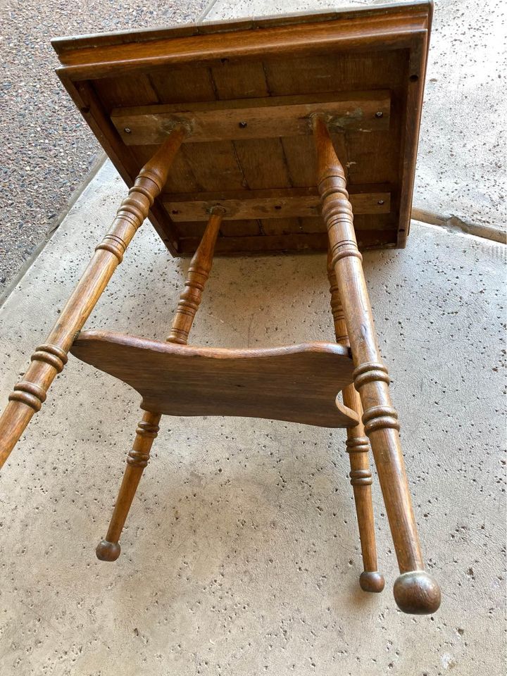 Antique Oak Table bottom