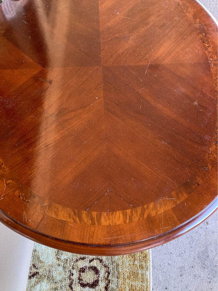 Little Inlaid Oval Table inlay
