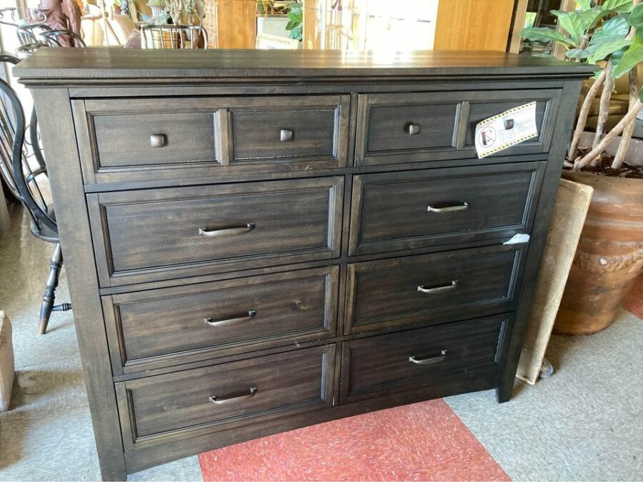 Imagio Home 8-Drawer Dresser