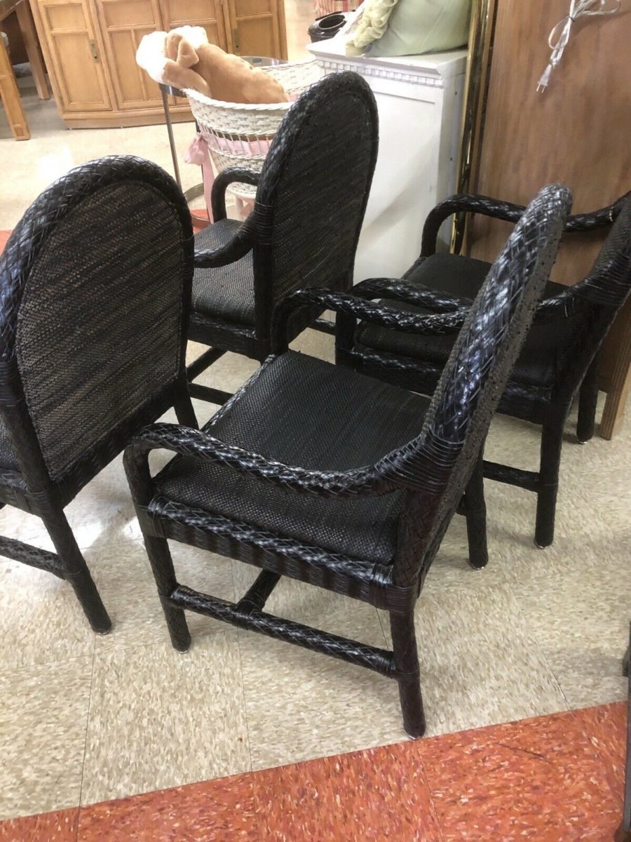 Set of 4 Armchairs Braided Black Leather side