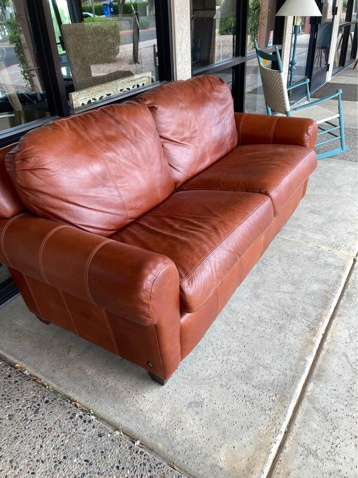 Beautiful Lane Brown Leather Sofa side