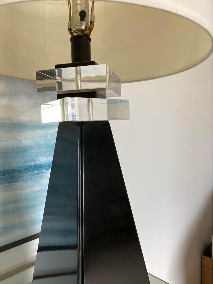 Modern Black Table Lamp design