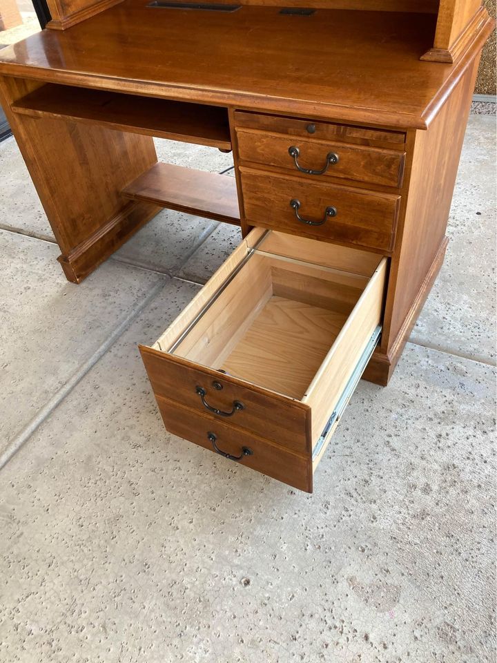 Small Ethan Allen Computer Desk with Hutch bottom drawer