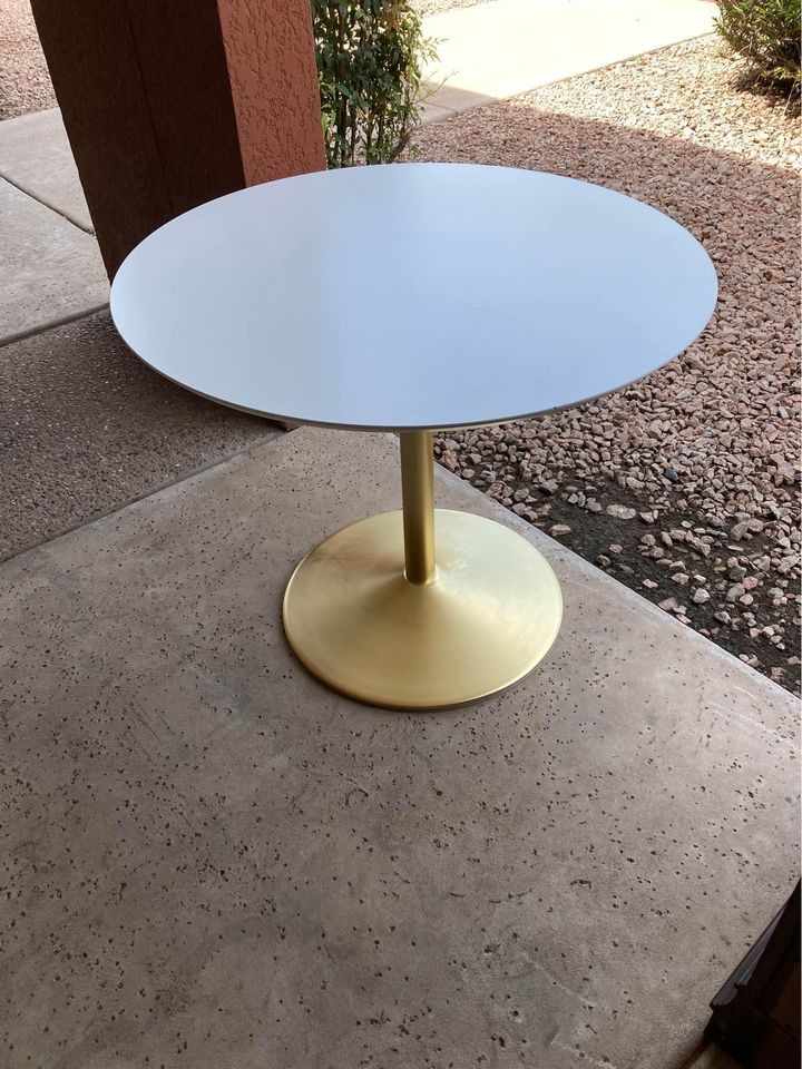 White Round Dinette Table