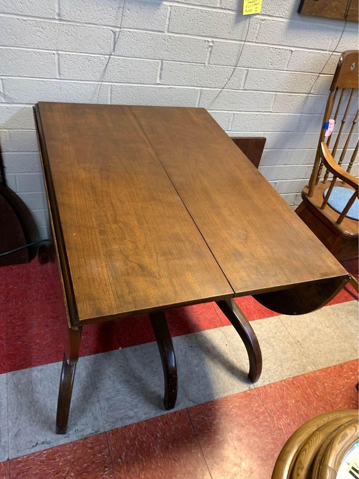 Vintage Dropleaf Dining Table leaves down