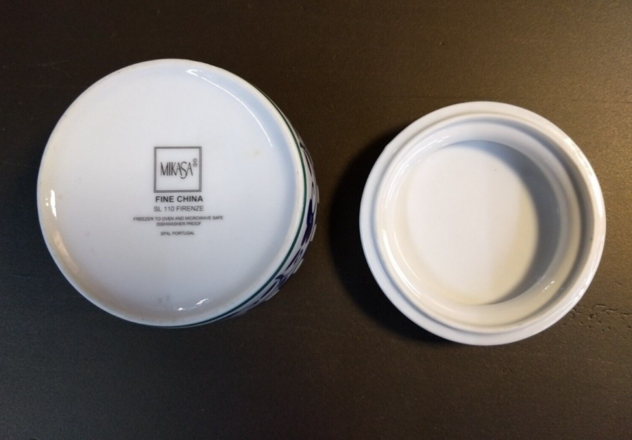 Mikasa Firenze Creamers and Sugar Bowl bowl bottom