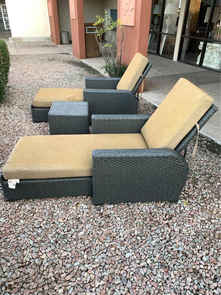 Patio Lounge Chairs with Table set