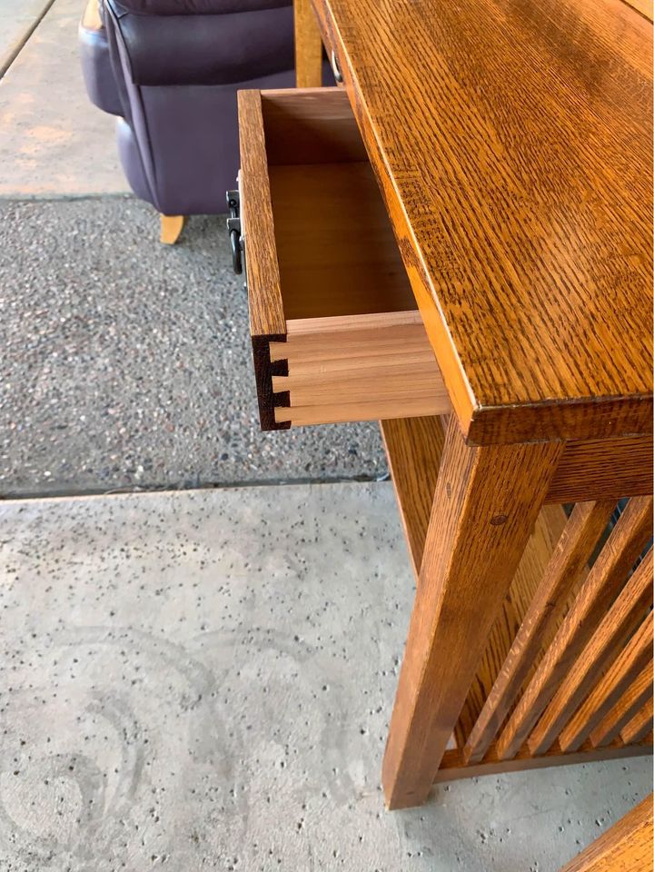 Mission Style Small Desk dovetail joints