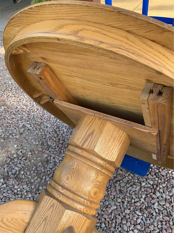 Round Oak Dining Table underside