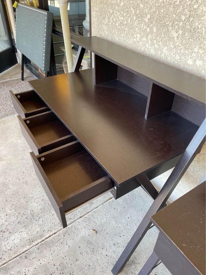 Small Black Desks drawers