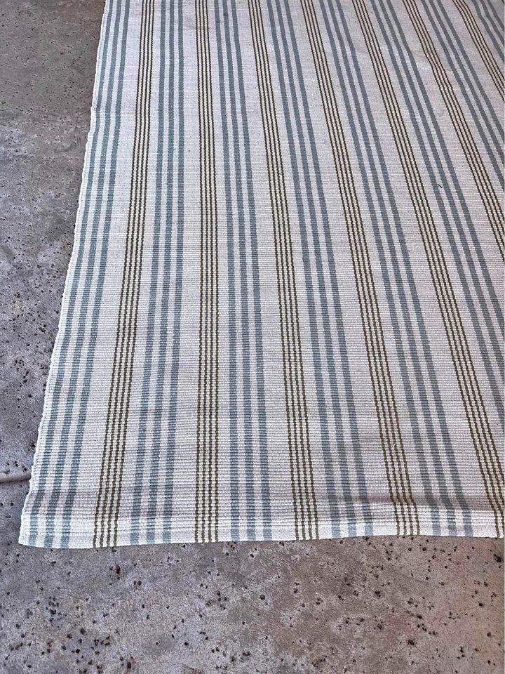 Striped Flat Weave Rug pattern