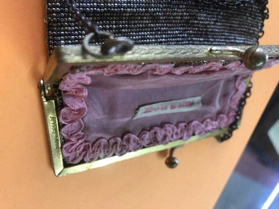 Beaded Art Deco Handbag opening