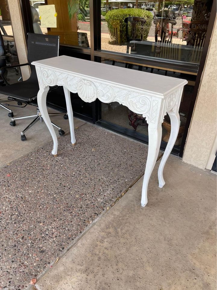 Entry Table with White Primer