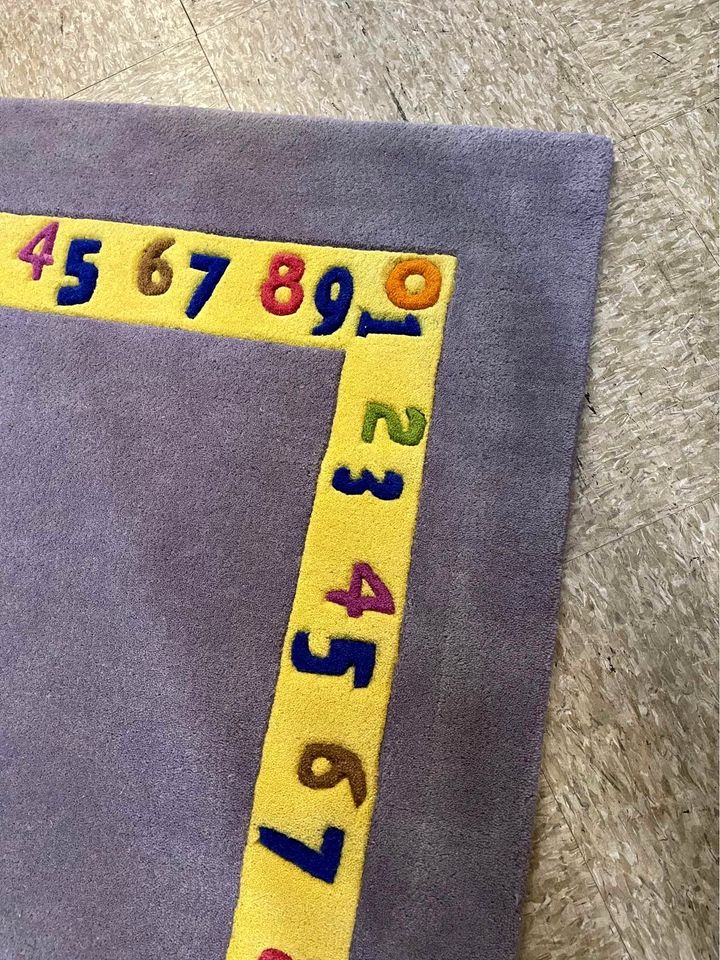 Purple Kids Rug with Numbers detail