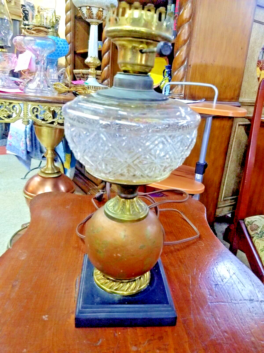 Antique Sandwich Glass Electric Lamp