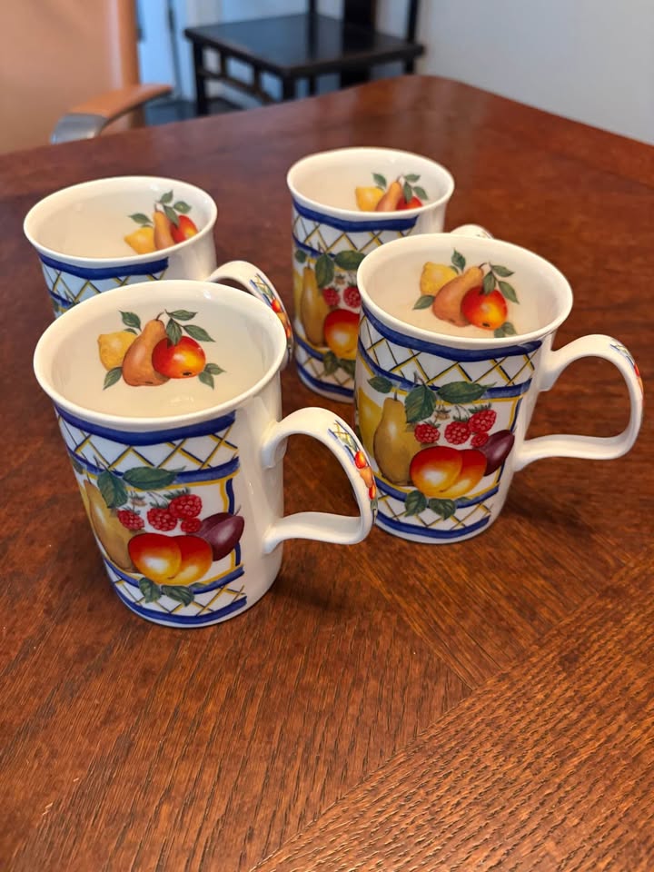 Majolica Fine Bone China Teacups 2 Majolica Fine Bone China Teacups - Set of 4