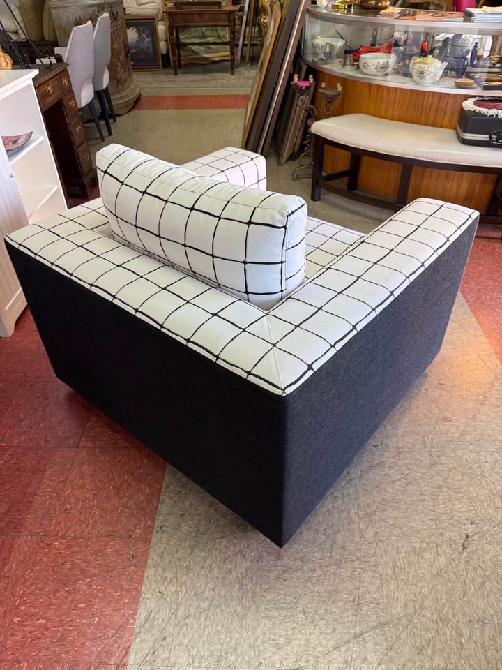 Modern Cube Style Chair