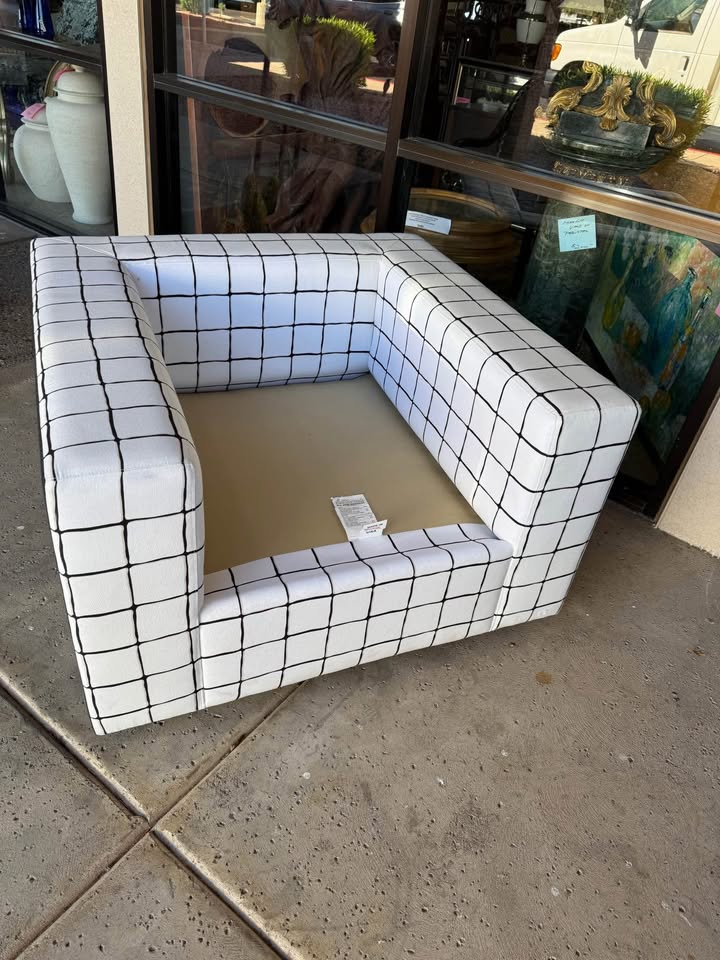 Modern Cube Style Chair