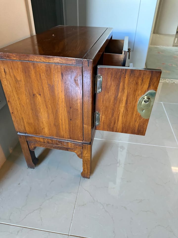 Console Chest and Mirror console side 2 Console Chest and Mirror