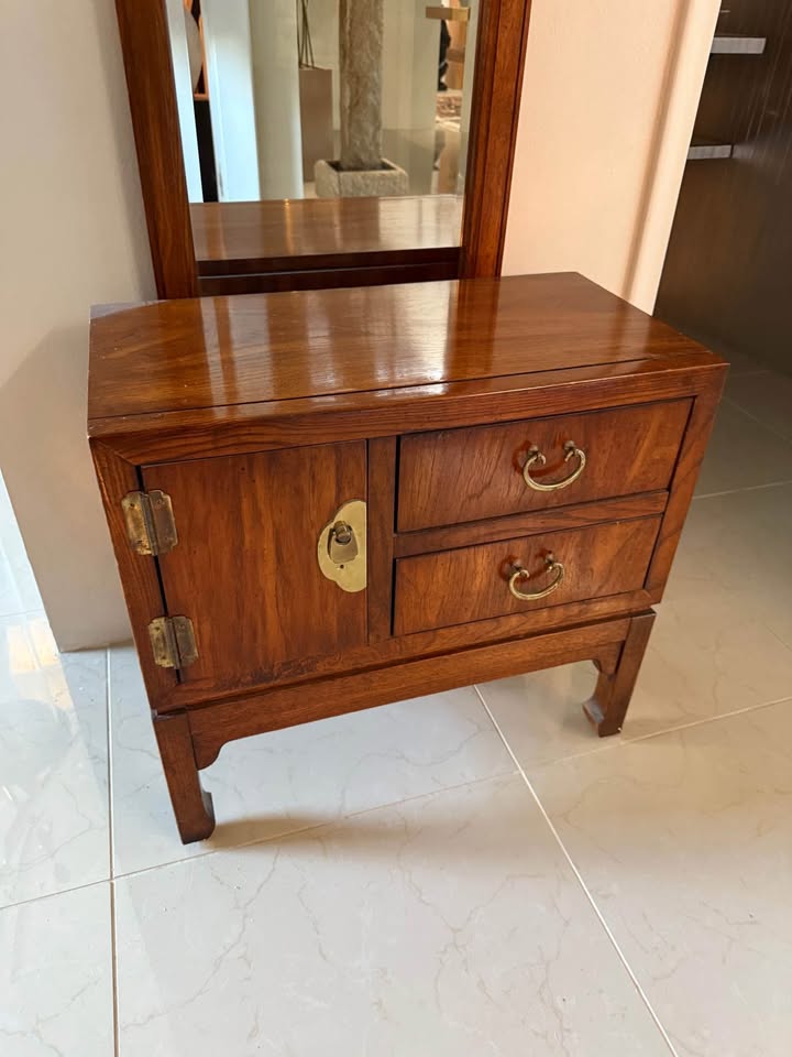Console Chest and Mirror console Console Chest and Mirror