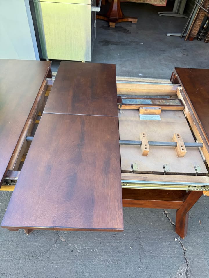 Expandable Dining Table with Slate Edges mechanism Expandable Dining Table with Slate Edges