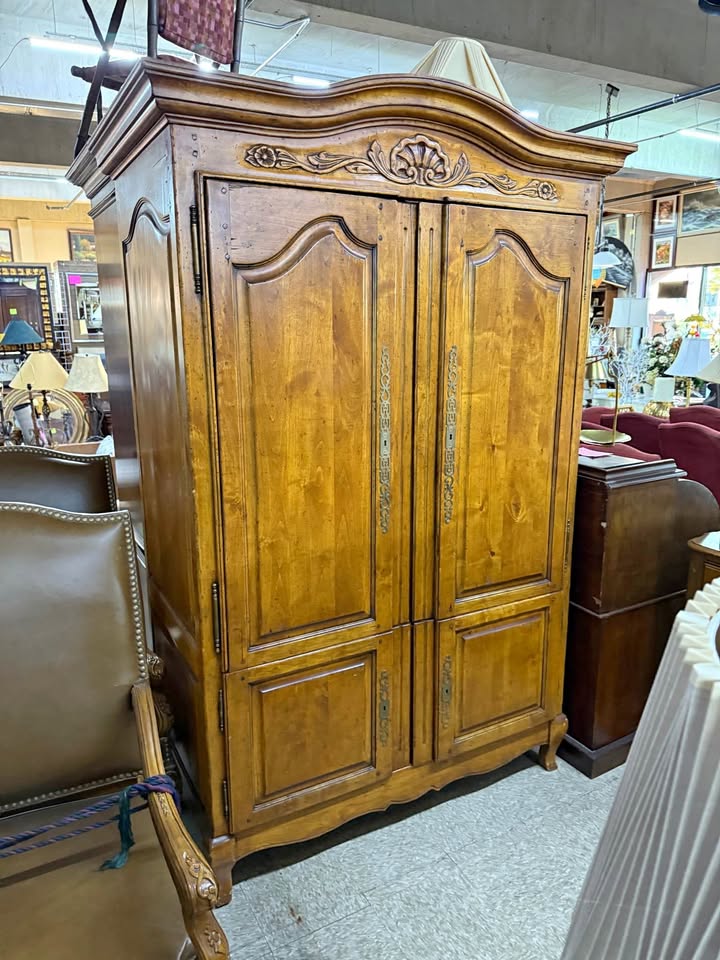 French Country Style Entertainment Armoire French Country Style Entertainment Armoire