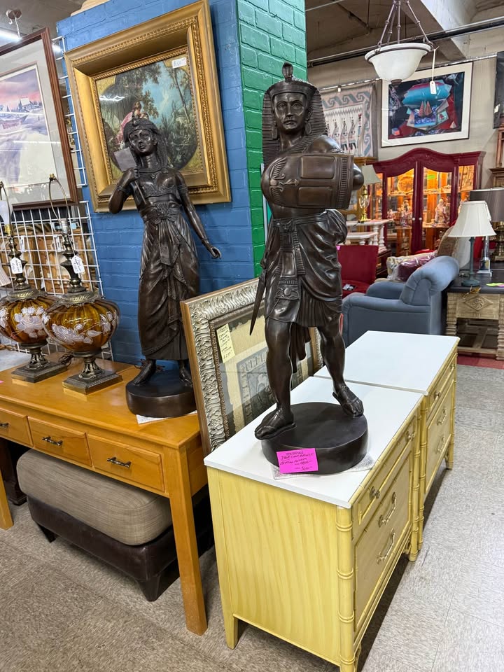 PENDING Thomasville Allegro Nightstands