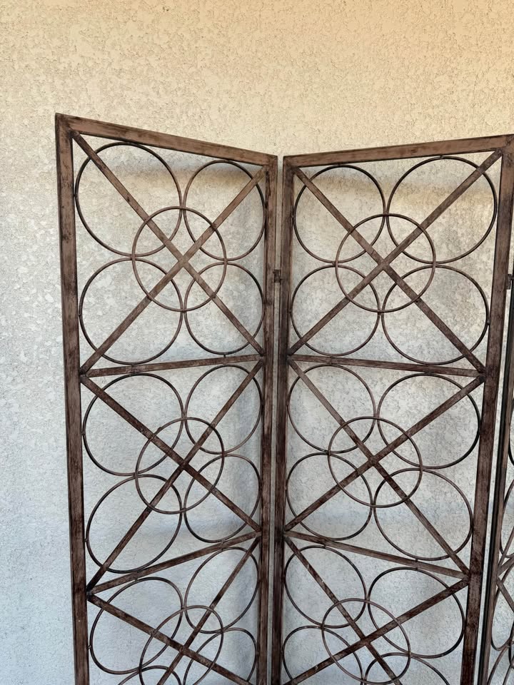 Iron Room Screen
