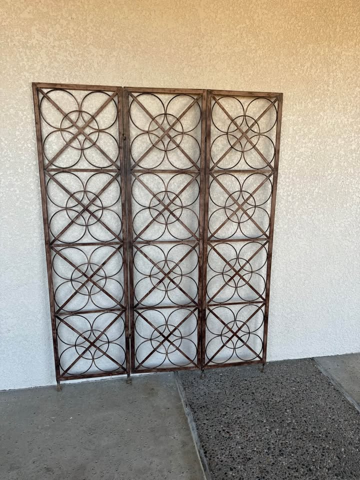 Iron Room Screen