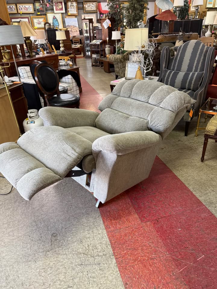 Oversized La-Z-Boy Recliner fully reclined Oversized La-Z-Boy Recliner