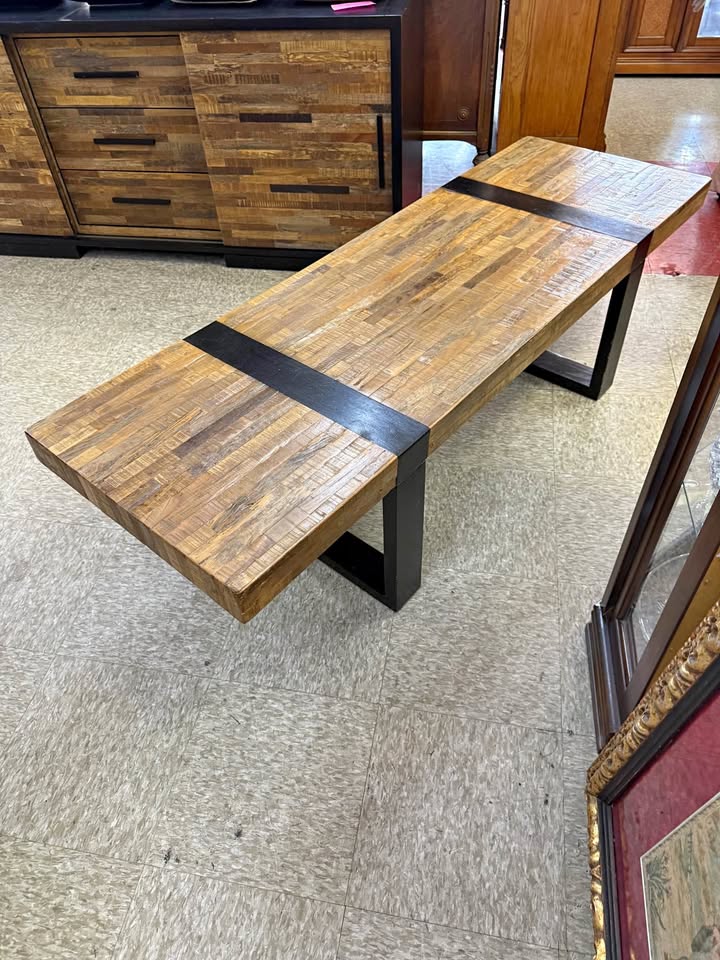 Crate and Barrel Seguro Coffee Table