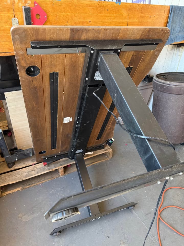 Electric Adjustable Height Desk