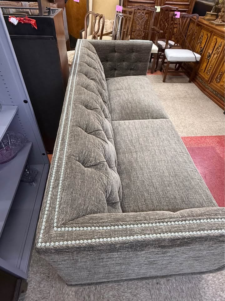 Gray Tufted Kravet Sofa top Gray Tufted Kravet Sofa