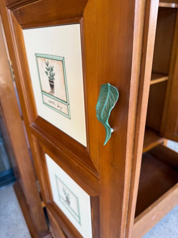 Pair of Storage Cabinets with Garden Theme