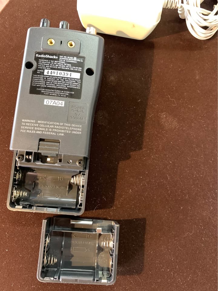 Radio Shack Pro94 Handheld Trunking Scanner