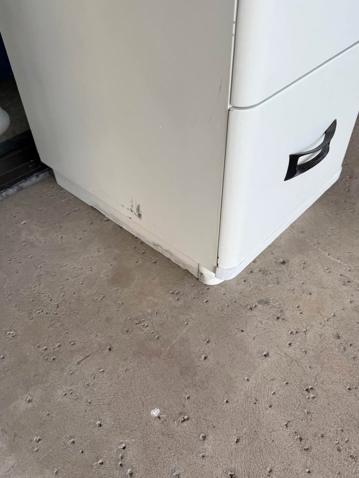 White Desk