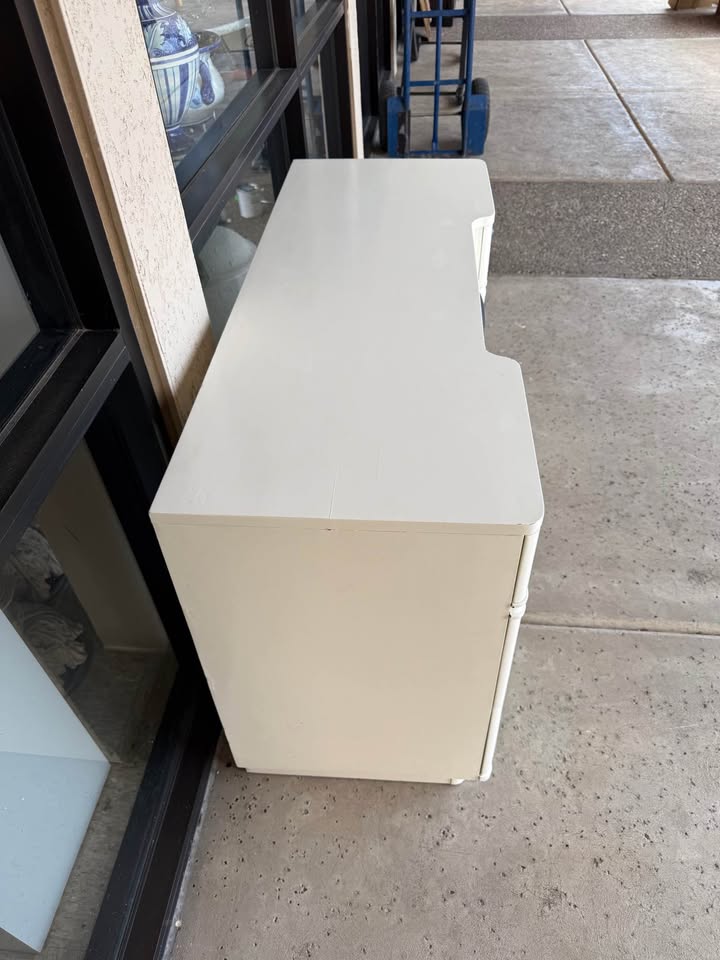 White Desk