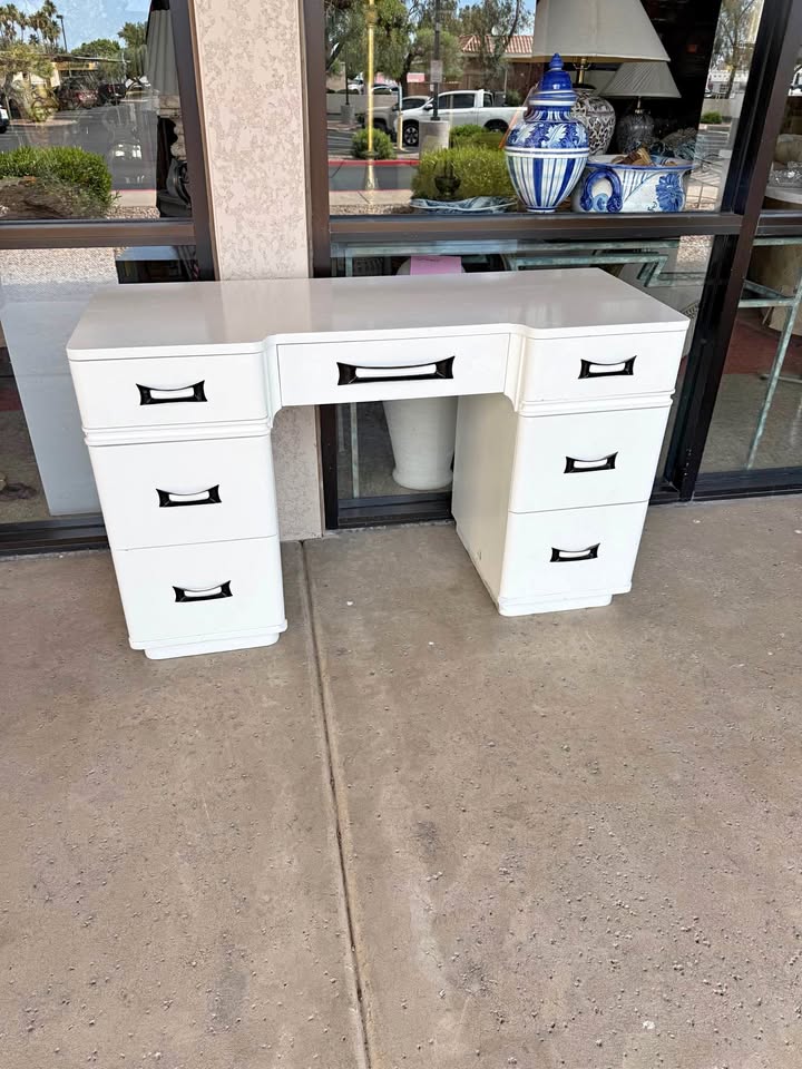 White Desk